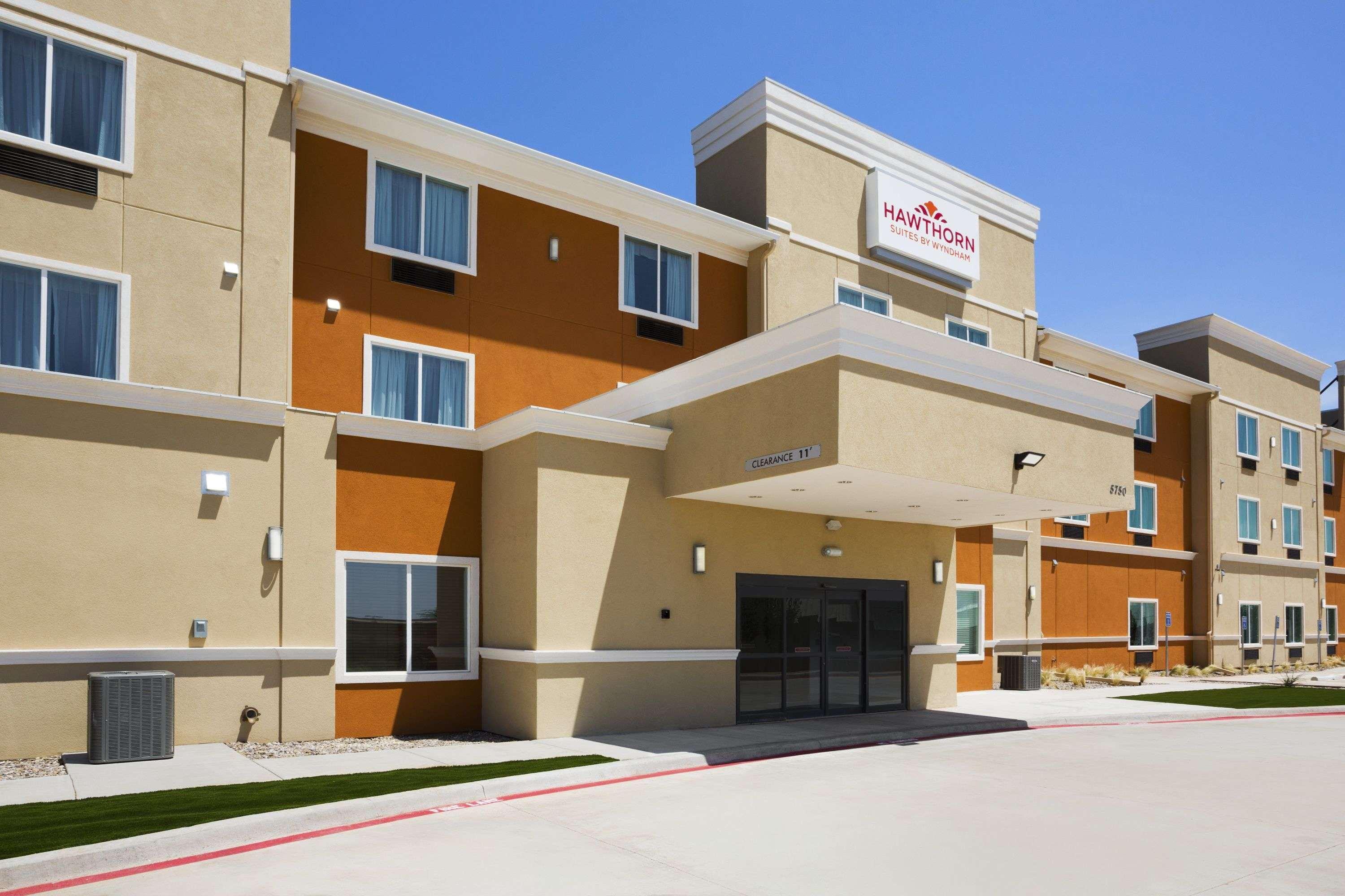 Hawthorn Suites By Wyndham San Angelo Exterior photo